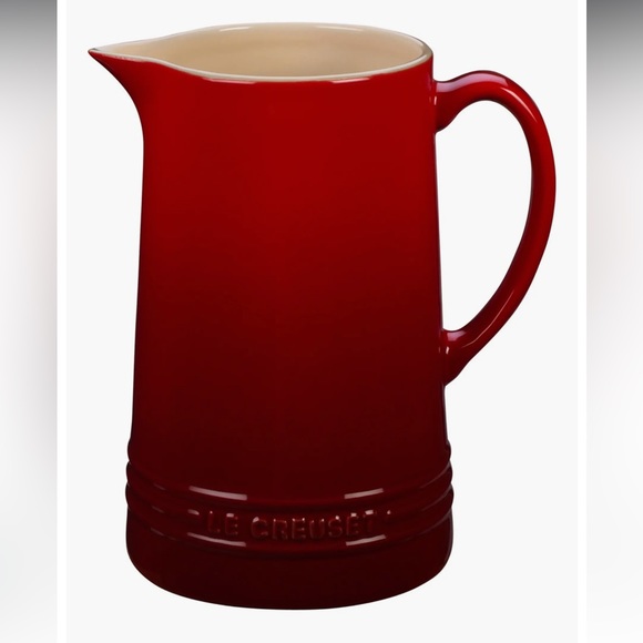 Le Creuset Dining Le Creuset Pitcher Stoneware Visit Cerise Nwt